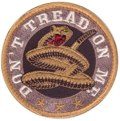 Нашивка круглая с символом Гадсденовского флага Rothco Don't Tread On Me Round Morale Patch 73193, фото
