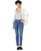 Levis Women's 724 High Rise Straight Jeans Into the Groove